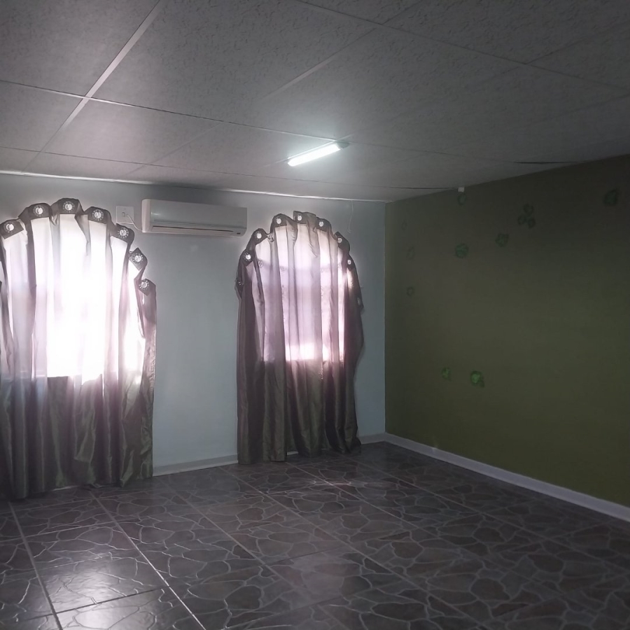 7 Bedroom Property for Sale in Carters Glen Northern Cape